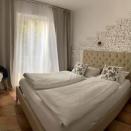 Hotel Arena Stadt 3*